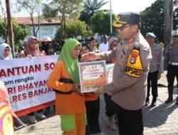 Polres Banjarbaru Salurkan Bantuan Sosial untuk Pasukan Kuning dan Ojol Sambut Hari Bhayangkara ke-79