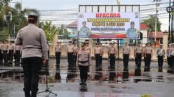 Kapolresta Palangka Raya Berikan Penghargaan kepada 29 Personel Terbaik
