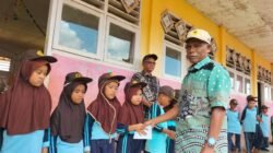 Pemdes Bandar Limabung Salurkan Bantuan Beasiswa Berprestasi