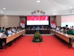 Serahkan 11 Sertipikat Tanah Wakaf ke PCNU Kalsel, Menteri ATR/BPN Ajak Ormas Keagamaan Aktif Legalkan Aset