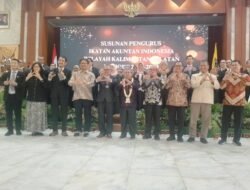 IAI Kalsel Resmi Dilantik, Gubernur Dorong Sinergi Perkuat Transparansi Keuangan Daerah