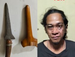 Mabuk Bawa Sajam Seorang Pria Diringkus Anggota Polsek  Cempaka