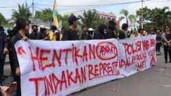 Aksi Demo di Depan DPRD Kotim Berjalan Aman, Unras: Dengarkan Suara Rakyat