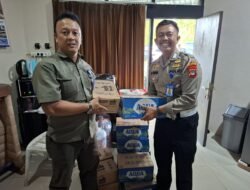 Polres Banjarbaru Sumbang Logistik Untuk Relawan Gabungan Pencarian Korban Heli Di Lanud Syamsuddin Noor