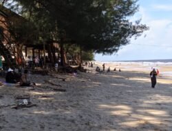 Camp Kobes: Wisata Favorit di Pantai Ujung Pandaran Sampit