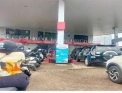 KASUS KELANGKAAN BBM DI BENGKULU DALAM PERSPEKTIF SOSIOLOGI HUKUM