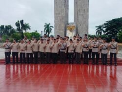 Kombes Pol Pria Premos Pimpin Ziarah dan Tabur Bunga Di Dua Tempat Peringati HUT ke-80 Brimob