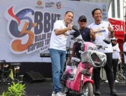 Puncak BBKT 2025, Wali Kota Eri Cahyadi Terima Dasa Cita dari Karang Taruna Surabaya