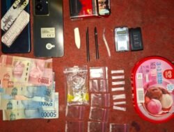 Dua Pria Ditangkap di Cempaka, Polisi Sita Sabu dan Timbangan Digital