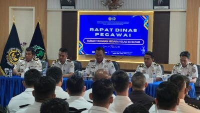 RUTAN BATAM GELAR RAPAT DINAS, SEKALIGUS PEMBERIAN PIAGAM PENGHARGAAN PEGAWAI TELADAN
