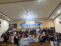 Polsek Cempaka Gelar Buka Puasa Bersama Anak Yatim, Pererat Kebersamaan di Bulan Ramadan