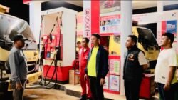Kapolsek Cempaka Dampingi Karo Ops Polda Kalsel Sidak Penyaluran BBM Bersubsidi di SPBU Codo