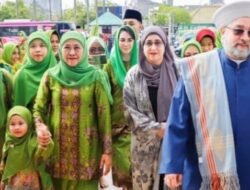 Khofifah Bersama Syeikh Afeefuddin di Harlah ke-80 Muslimat NU Masjid Al Akbar Surabaya