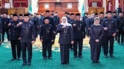 Gubernur Khofifah Lantik 65 Kepala SMA/SMK/SLB, Tekankan Pendidikan Berkarakter Menuju Indonesia Emas