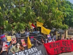 SOROTI DAKWAAN OMPONG, FORUM MASYARAKAT PINO RAYA AKSI DI KEJAKSAAN NEGERI MANNA