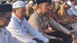 Hadiri Salat Istisqa Pemkot Banjarbaru  Kapolsek Ajak Warga Berikhtiar Bersama Memohon Turunnya Hujan