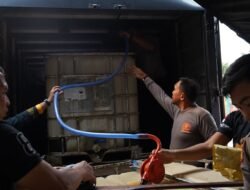 Cairan Surfaktan Berhasil Dikembangkan, Polda Kalsel Kirim 1 Ton Untuk Polda Kalteng
