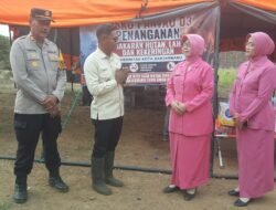 Bhayangkari Banjarbaru Utara Salurkan Bantuan Logistik Untuk Petugas Karhutla Di Loktabat Utara