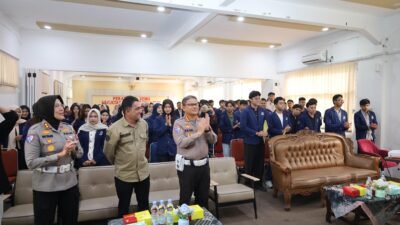 Polri Bersama Masyarakat Dirlantas Polda Kalsel Dorong Mahasiswa Jadi Pelopor Keselamatan Berlalu Lintas