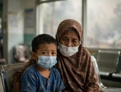 *KALIMANTAN SESAK, KAPAN KARHUTLA BERAKHIR?*