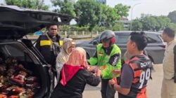 Jumat Berkah, Ditreskrimsus Polda Kepri Distribusikan Ratusan Paket Beras ke Masyarakat