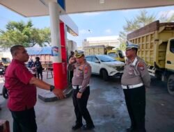 Dirlantas Polda Kalsel Pantau Antrean SPBU Guntung Manggis, Parkir Khusus Disiapkan Cegah Kemacetan