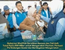 Gubernur Khofifah Berikan Bansos Masyarakat Pacitan, Perkuat Perlindungan Sosial